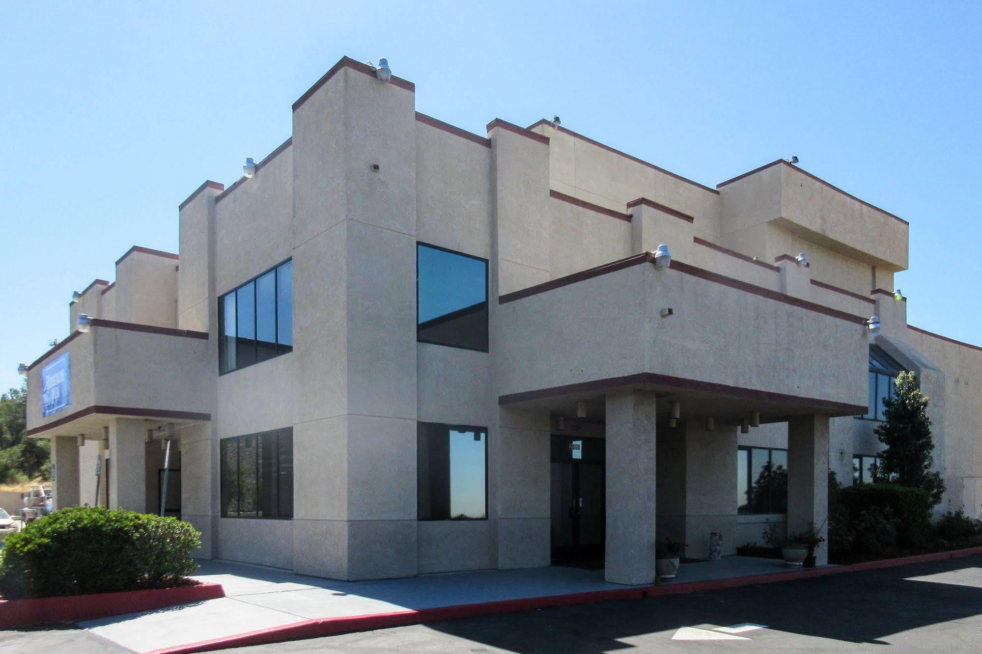 San Bernandino Inn & Suites San Bernardino Exterior photo